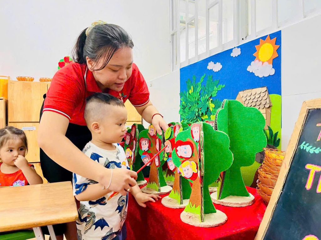 Nhóm cơm nát Tân Việt Mỹ
